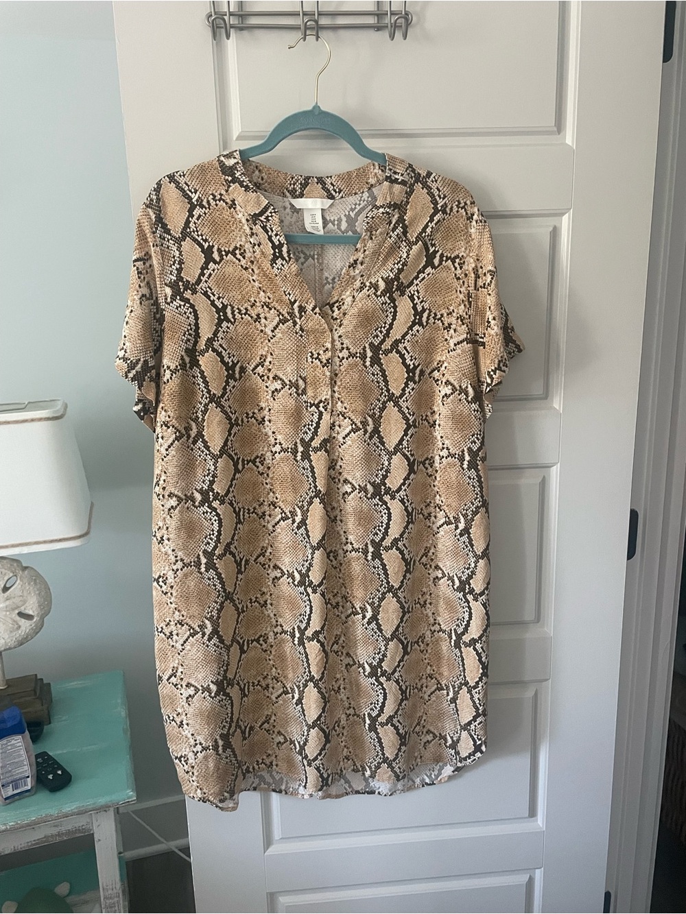 Snake Print Short Sleeve Tunic Top - Beige medium H&M